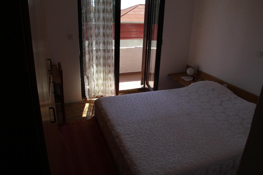 Novalja Guesthouse Economy Rooms Bagian luar foto